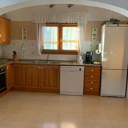 Aurora וילה פגו